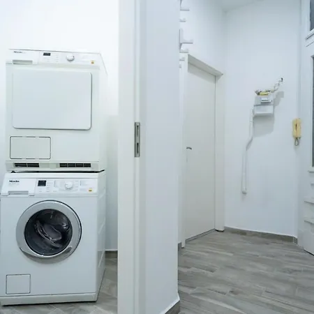 Apartment Well Located Charming Budapest
