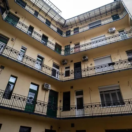Apartmán Well Located Charming *